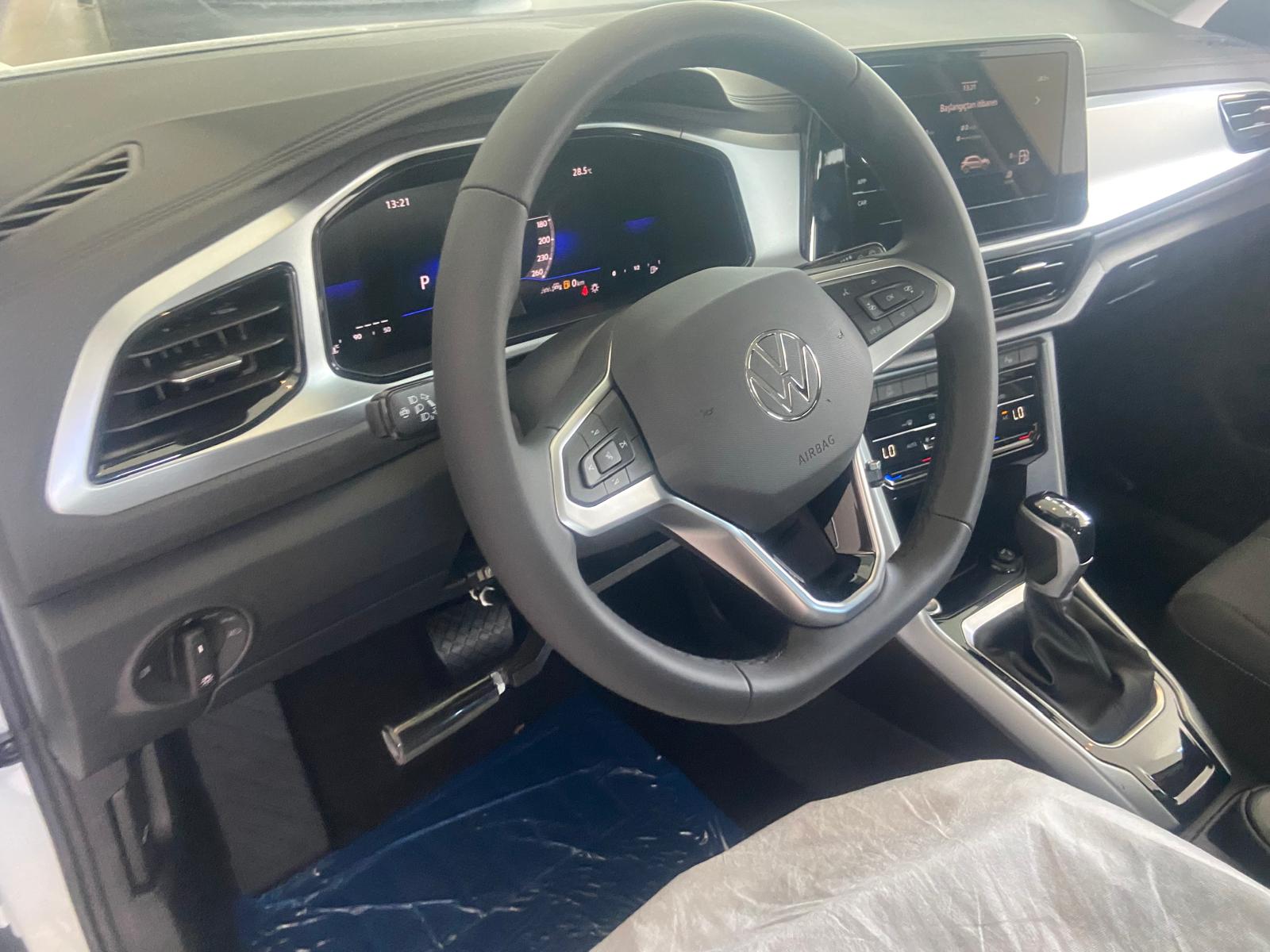 Sol elden direksiyon altı gaz ve fren aparatı